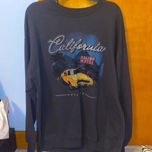 hollister california crew neck